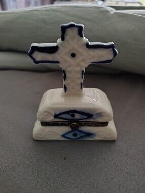 Source Unknown White and Blue Ceramic Cross Trinket Box